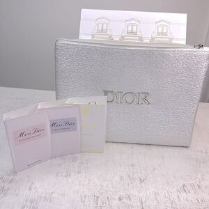Dior Makeup Pouch 🩷
